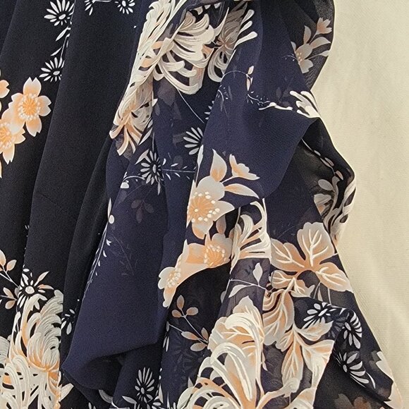 A-Line Ruffled Sleeve Floral Dress Size L - Picture 3 of 10